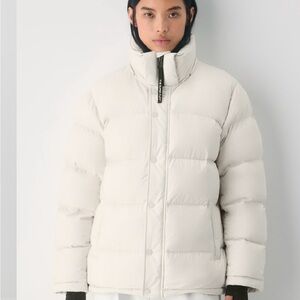 Aritzia The Super Puff cliMATTE jacket. Color-matte pearl, size small. NWOT